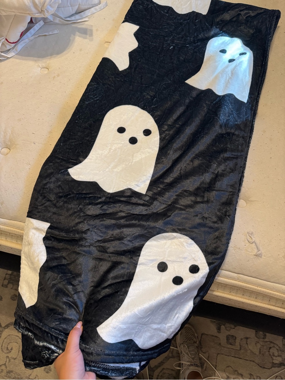 Black ghost blanket